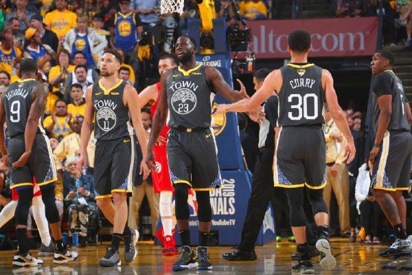 赛走向的 赛走向的