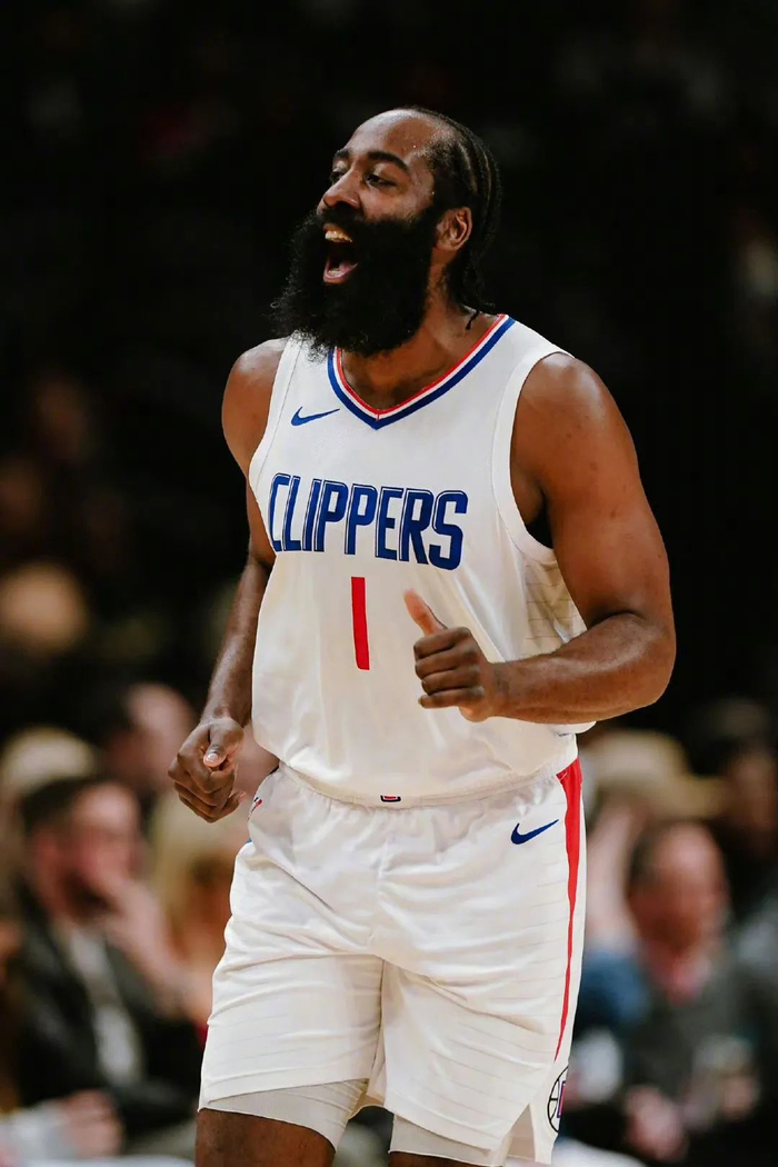 而是由下肢 而是由下肢